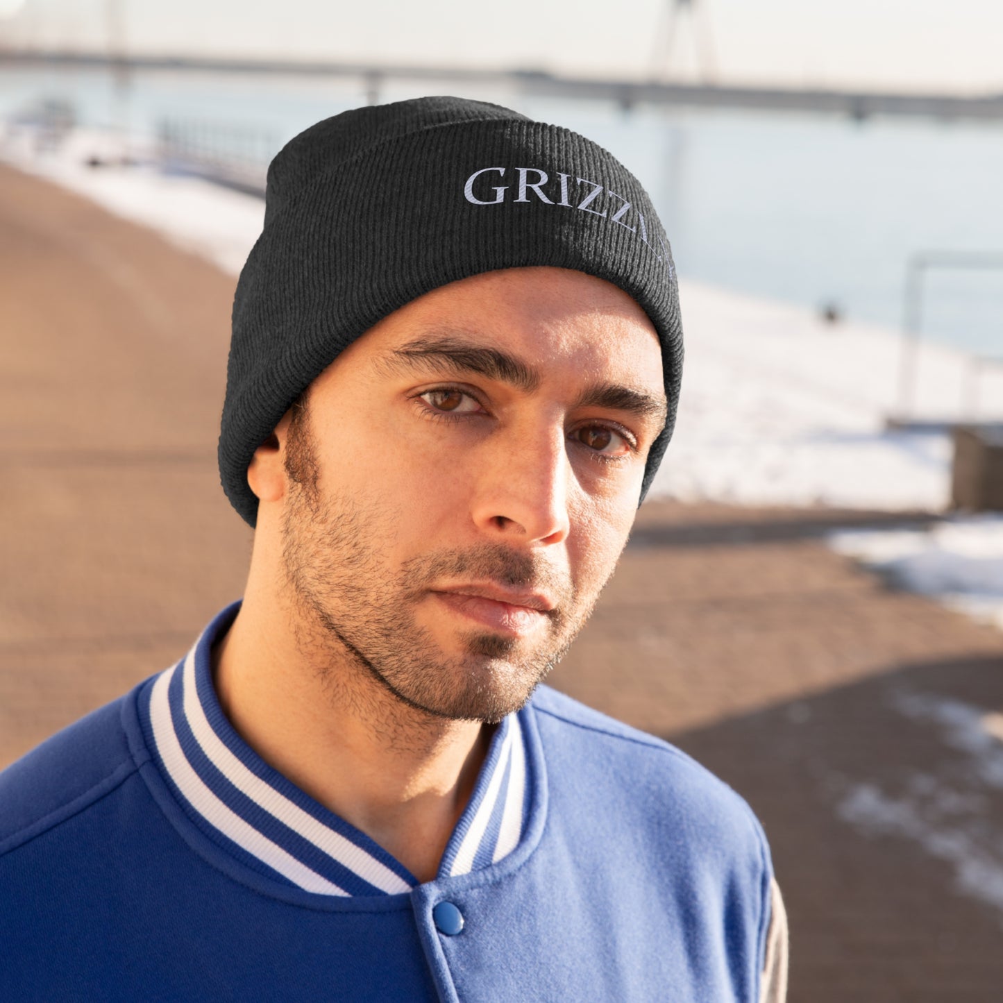 GGC Grizzly Knit Beanie - White/Black Font